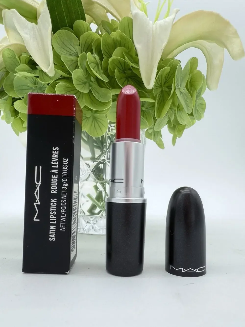 MAC Satin Liptick 811 MAC RED 0.1oz / 3g